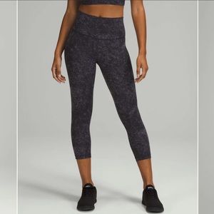 Lululemon Wunder Train High-Rise Crop 21" Size 2